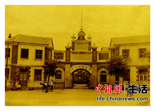 從百年張?jiān)？串a(chǎn)業(yè)發(fā)展:中國(guó)葡萄酒不輸世界（圖）